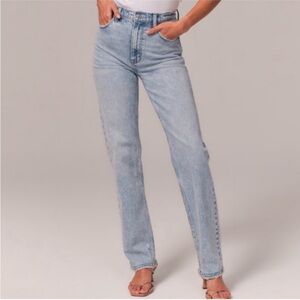 Abercrombie & Fitch The 90s Straight Ultra High Rise Size 33 | 16S